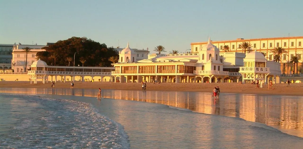 Estudio Deluxe Playa De La Victoria Cadiz 0*,  Spain