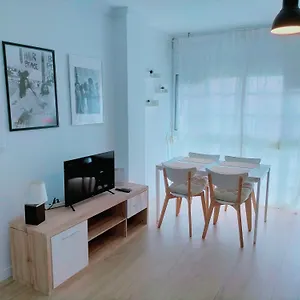 https://apartamento-mlaga-prat.1costadelsol.com